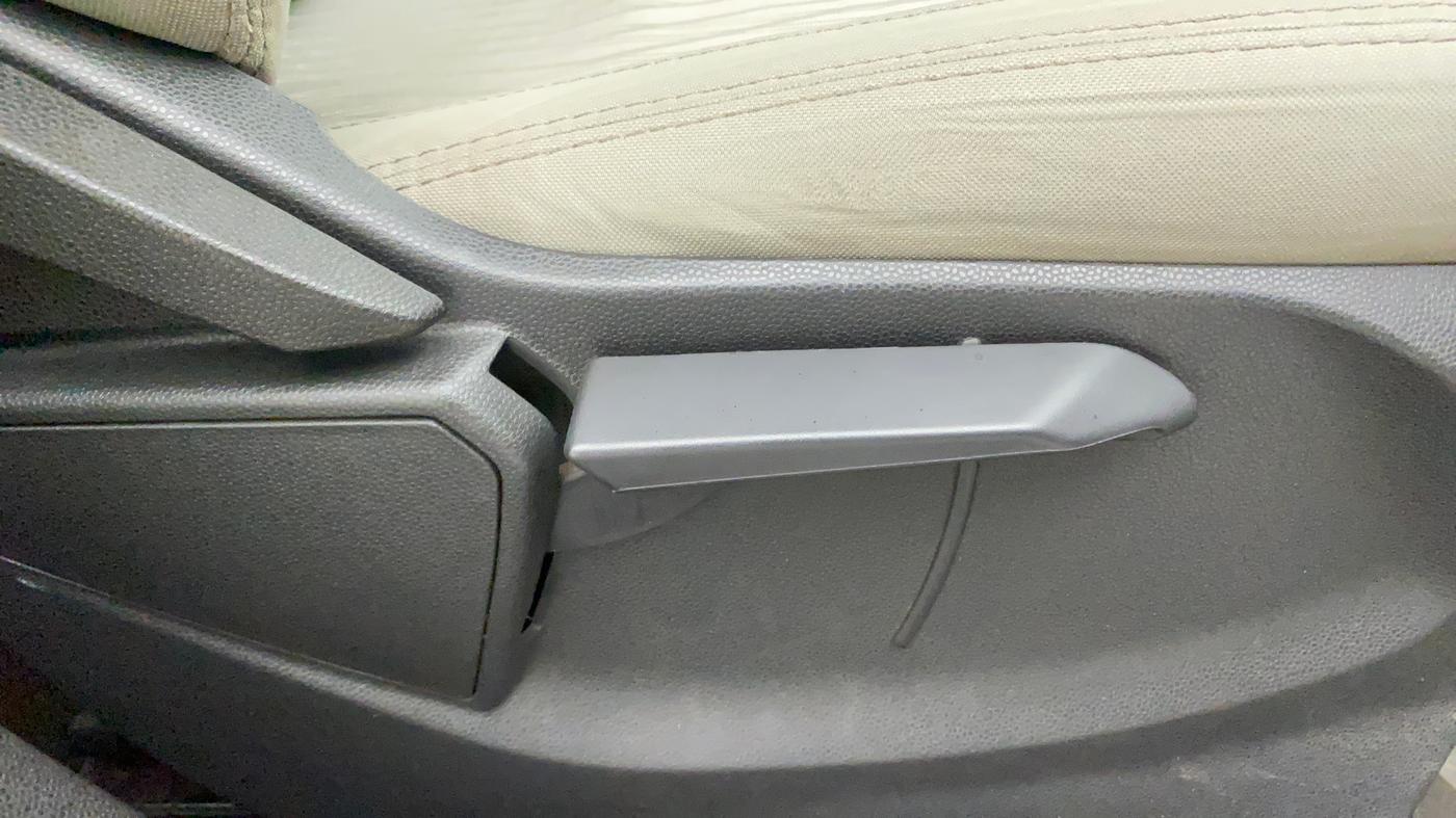 2016 Ford Ecosport TITANIUM 1.5L DIESEL, Diesel, Manual, 81,477 km, Driver Side Adjustment Panel
