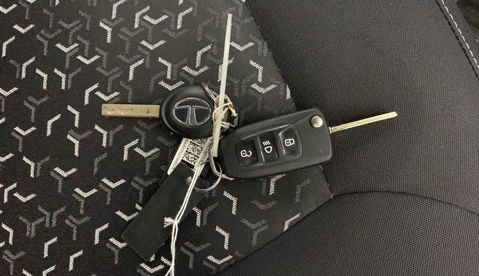 2021 Tata Tiago XZ PETROL, Petrol, Manual, 47,694 km, Key Close Up