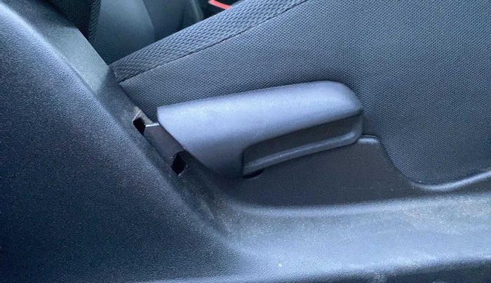 2021 Maruti Vitara Brezza VXI, Petrol, Manual, 22,435 km, Driver Side Adjustment Panel