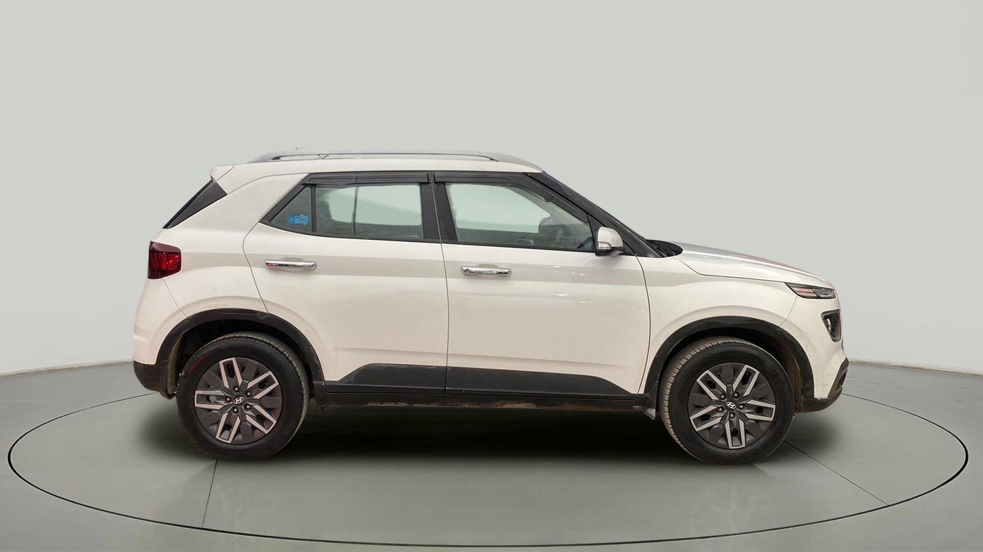2021 Hyundai VENUE SX 1.5 CRDI, Diesel, Manual, 46,063 km, Right Side View