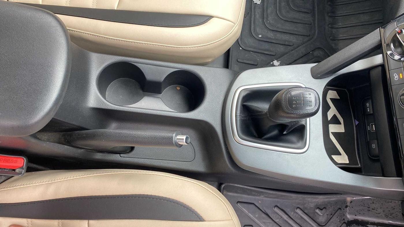 2021 KIA SELTOS HTE 1.5 PETROL, Petrol, Manual, 21,773 km, Gear Lever