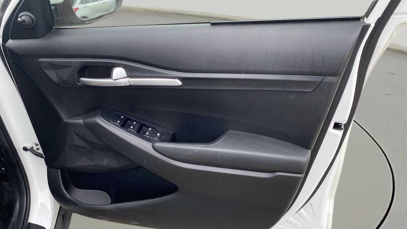 2021 KIA SELTOS HTE 1.5 PETROL, Petrol, Manual, 21,773 km, Driver Side Door Panels Control