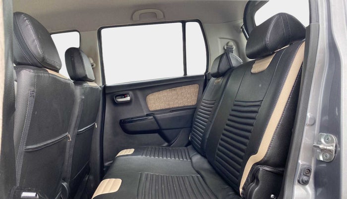 2017 Maruti Wagon R 1.0 VXI, Petrol, Manual, 32,488 km, Right Side Rear Door Cabin