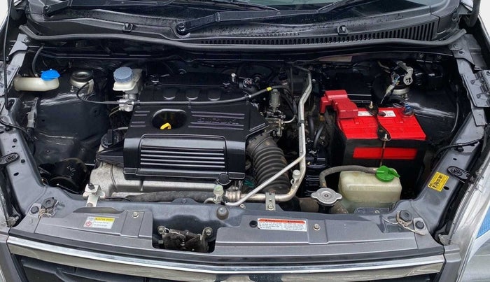 2017 Maruti Wagon R 1.0 VXI, Petrol, Manual, 32,488 km, Open Bonet