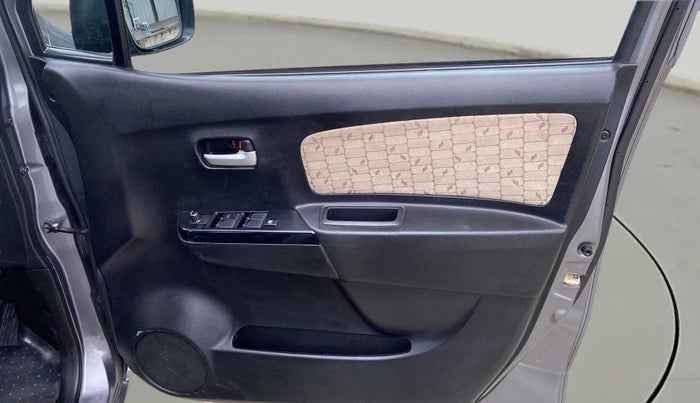 2017 Maruti Wagon R 1.0 VXI, Petrol, Manual, 32,488 km, Driver Side Door Panels Control