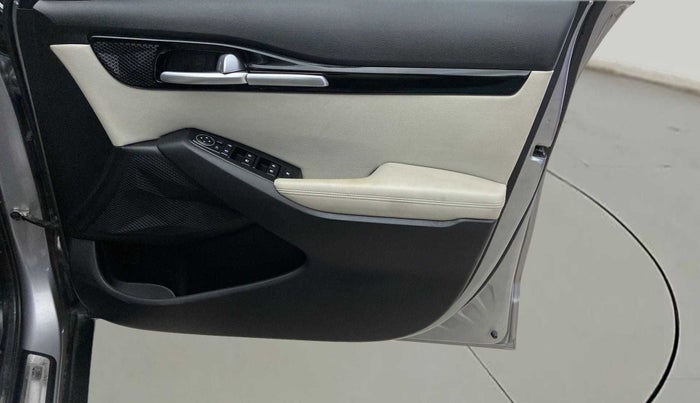 2019 KIA SELTOS HTX 1.5 PETROL, Petrol, Manual, 68,111 km, Driver Side Door Panels Control