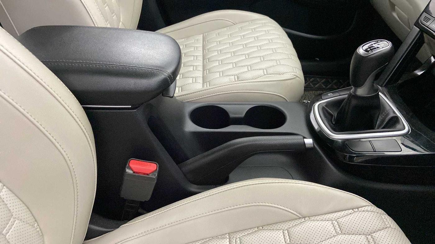 2019 KIA SELTOS HTX 1.5 PETROL, Petrol, Manual, 68,111 km, Gear Lever