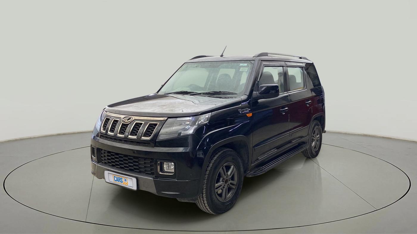 2019 Mahindra TUV300 T10, Diesel, Manual, 38,862 km, Left Front Diagonal