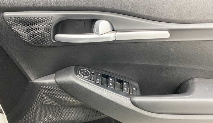 2021 KIA SELTOS HTK PLUS 1.5, Petrol, Manual, 34,663 km, Driver Side Door Panels Control