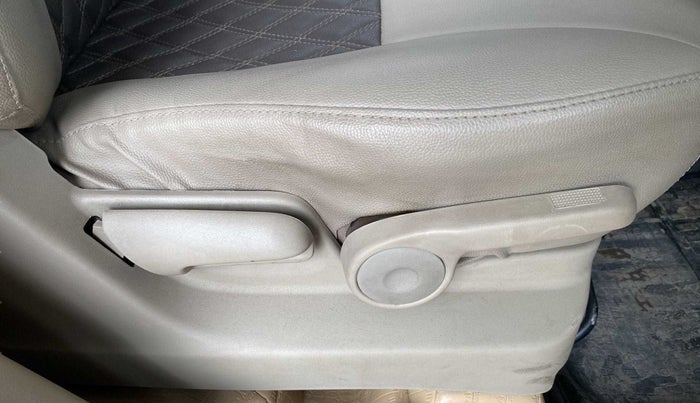 2018 Maruti Ertiga ZDI + SHVS, Diesel, Manual, 67,494 km, Driver Side Adjustment Panel