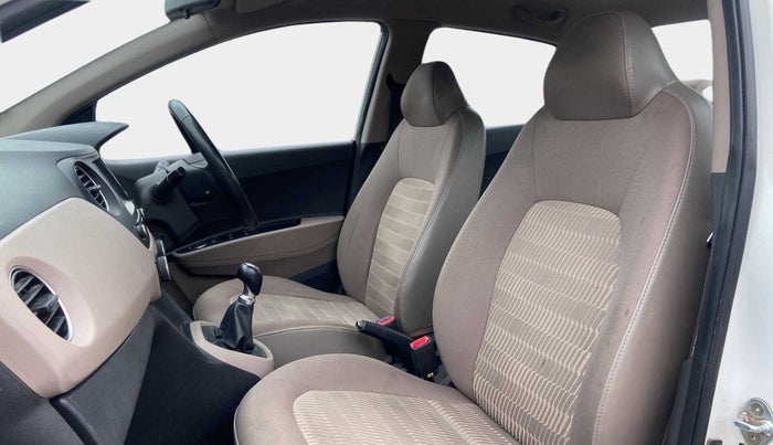 2017 Hyundai Xcent SX 1.2 (O), Petrol, Manual, 78,738 km, Right Side Front Door Cabin