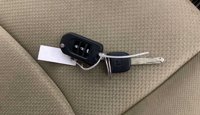 2013 Honda Brio S MT, Petrol, Manual, 77,583 km, Key Close Up