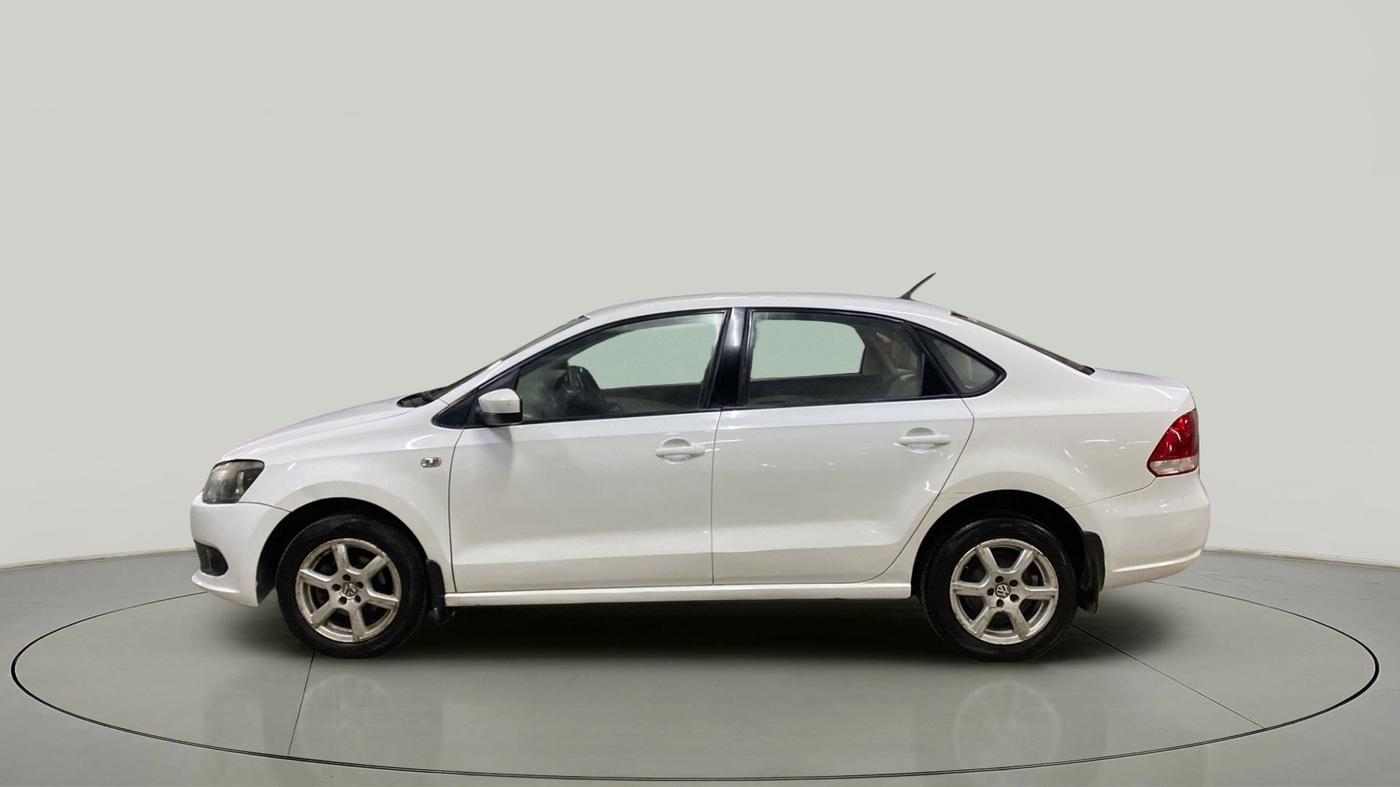 2014 Volkswagen Vento HIGHLINE 1.6 MPI, Petrol, Manual, 92,793 km, Left Side