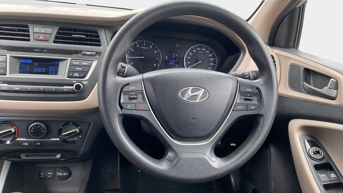 2015 Hyundai Elite i20 MAGNA 1.2, Petrol, Manual, 44,784 km, Steering Wheel Close Up