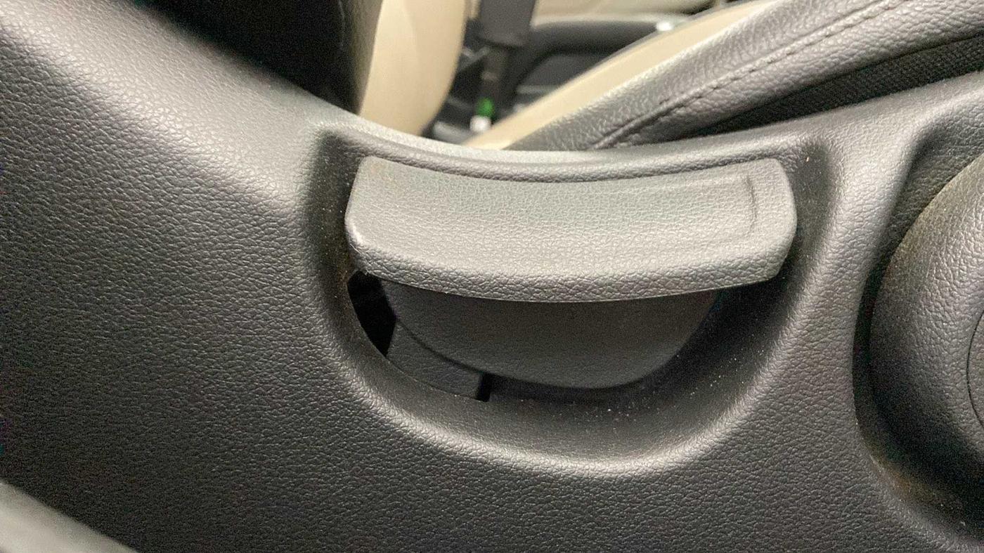 2018 Hyundai Verna 1.6 VTVT SX (O) AT, Petrol, Automatic, 13,069 km, Driver Side Adjustment Panel