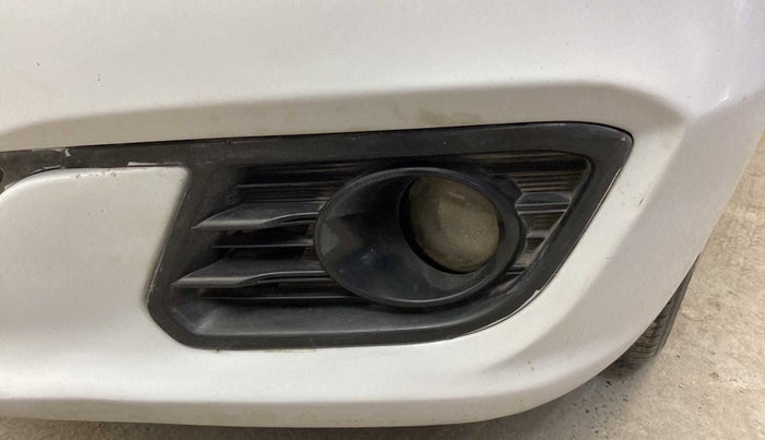 2014 Maruti Ciaz VXI+, Petrol, Manual, 74,819 km, Left fog light - Not working