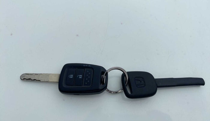 2016 Honda Jazz 1.2L I-VTEC V AT, Petrol, Automatic, 87,610 km, Key Close Up