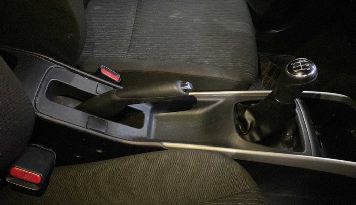2017 Maruti Baleno DELTA PETROL 1.2, Petrol, Manual, 30,009 km, Gear Lever