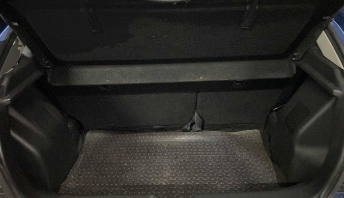 2017 Maruti Baleno DELTA PETROL 1.2, Petrol, Manual, 30,009 km, Boot Inside