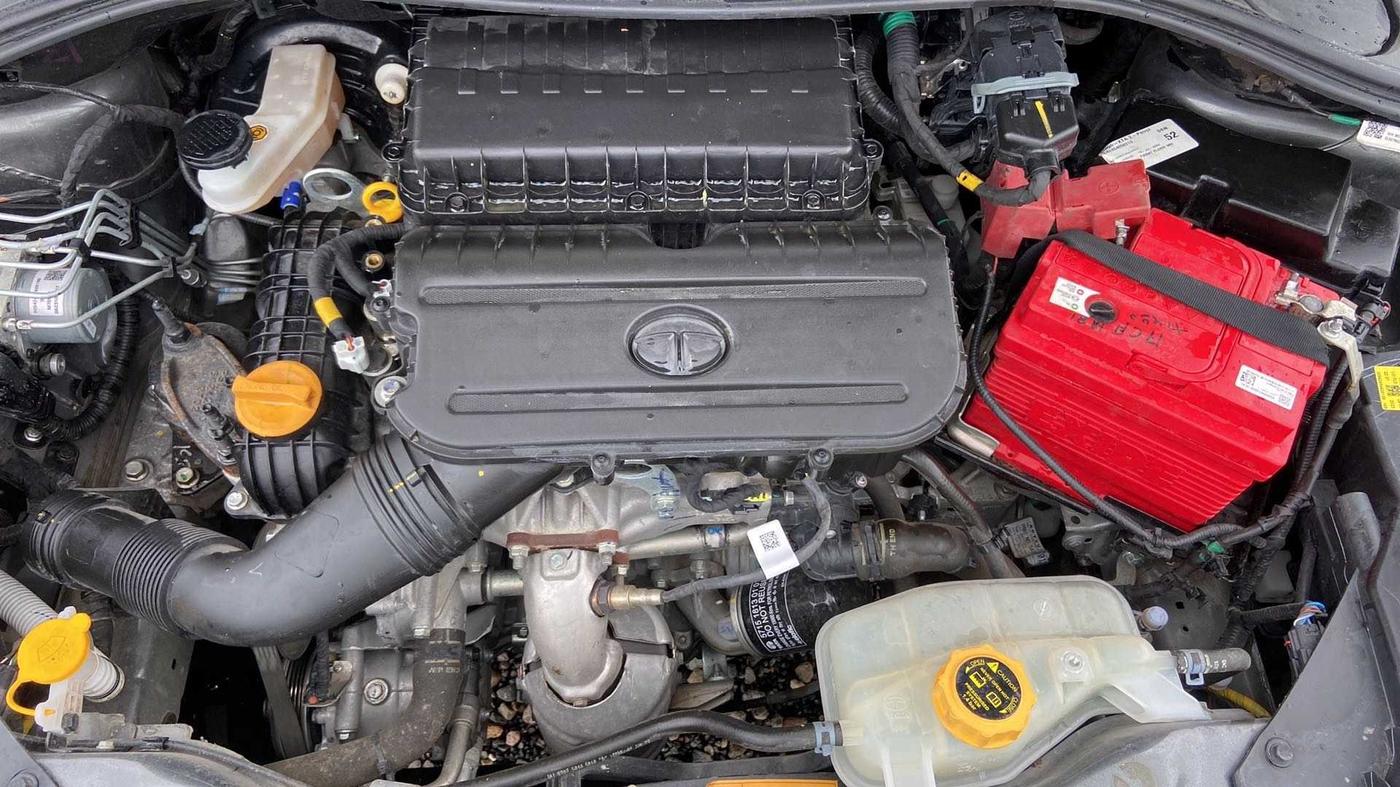2023 Tata Tiago XTA PETROL, Petrol, Automatic, 14,773 km, Open Bonet