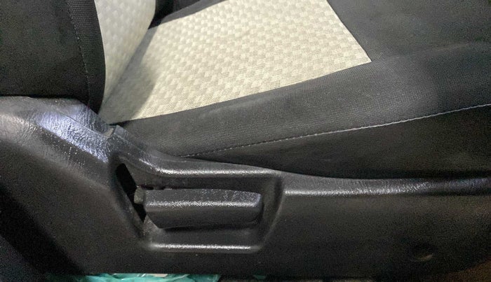 2021 Maruti Alto LXI, Petrol, Manual, 26,941 km, Driver Side Adjustment Panel