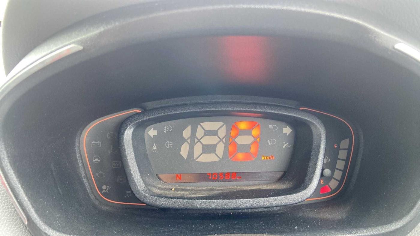 2019 Renault Kwid RXT 1.0 AMT (O), Petrol, Automatic, 70,399 km, Odometer Image