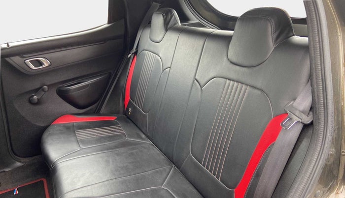 2019 Renault Kwid RXT 1.0 AMT (O), Petrol, Automatic, 70,399 km, Right Side Rear Door Cabin