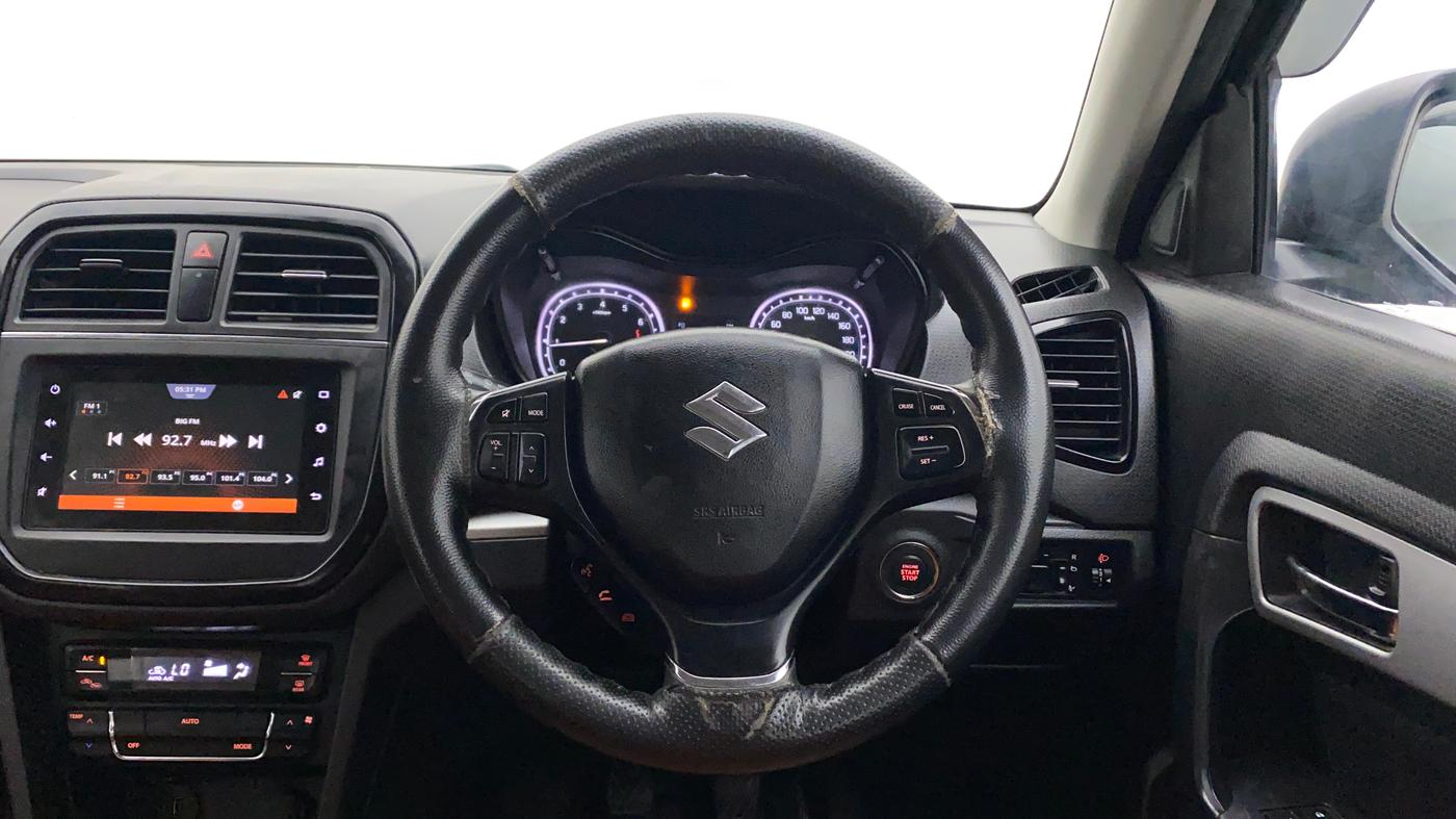 2020 Maruti Vitara Brezza ZXI, Petrol, Manual, 49,905 km, Steering Wheel Close Up