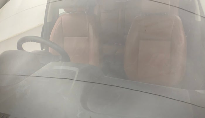 2020 Maruti Vitara Brezza ZXI, Petrol, Manual, 49,905 km, Front windshield - Minor spot on windshield
