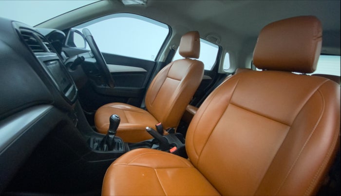 2020 Maruti Vitara Brezza ZXI, Petrol, Manual, 49,905 km, Right Side Front Door Cabin