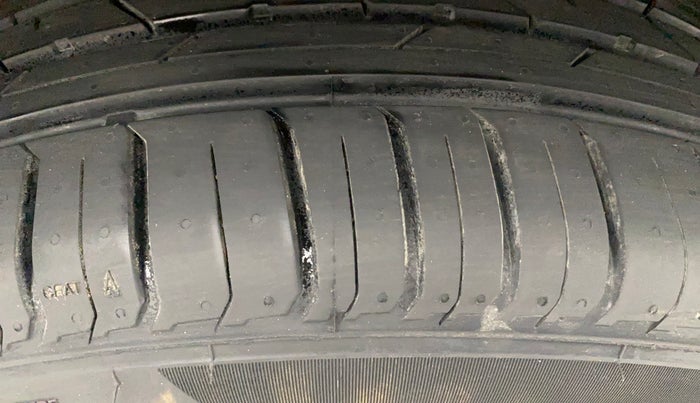 2020 Maruti Vitara Brezza ZXI, Petrol, Manual, 49,905 km, Right Front Tyre Tread