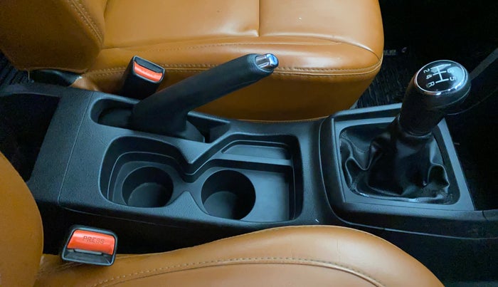 2020 Maruti Vitara Brezza ZXI, Petrol, Manual, 49,905 km, Gear Lever