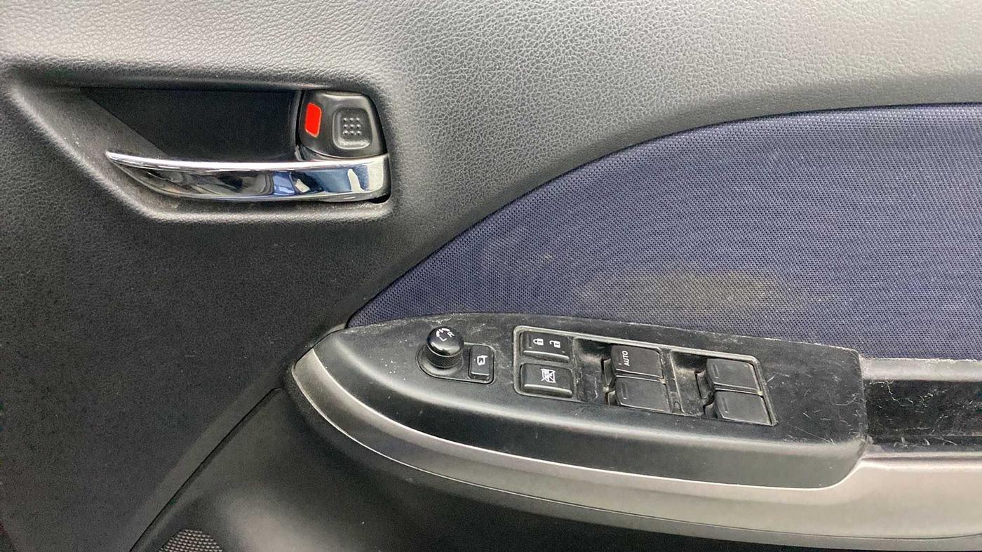 2020 Maruti Baleno DELTA PETROL 1.2, CNG, Manual, 62,154 km, Driver Side Door Panels Control
