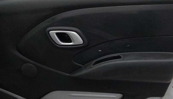 2018 Datsun Redi Go T (O), Petrol, Manual, 41,096 km, Driver Side Door Panels Control