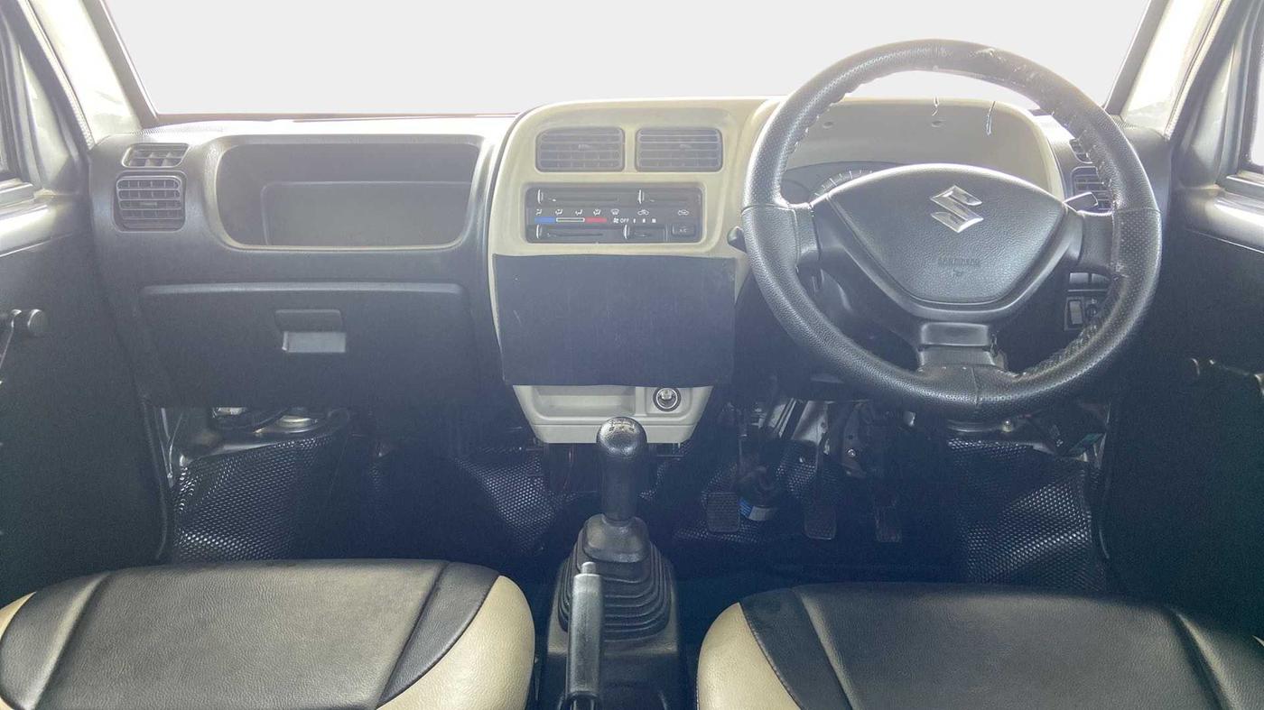 2019 Maruti Eeco 5 STR WITH A/C+HTR, Petrol, Manual, 33,774 km, Dashboard