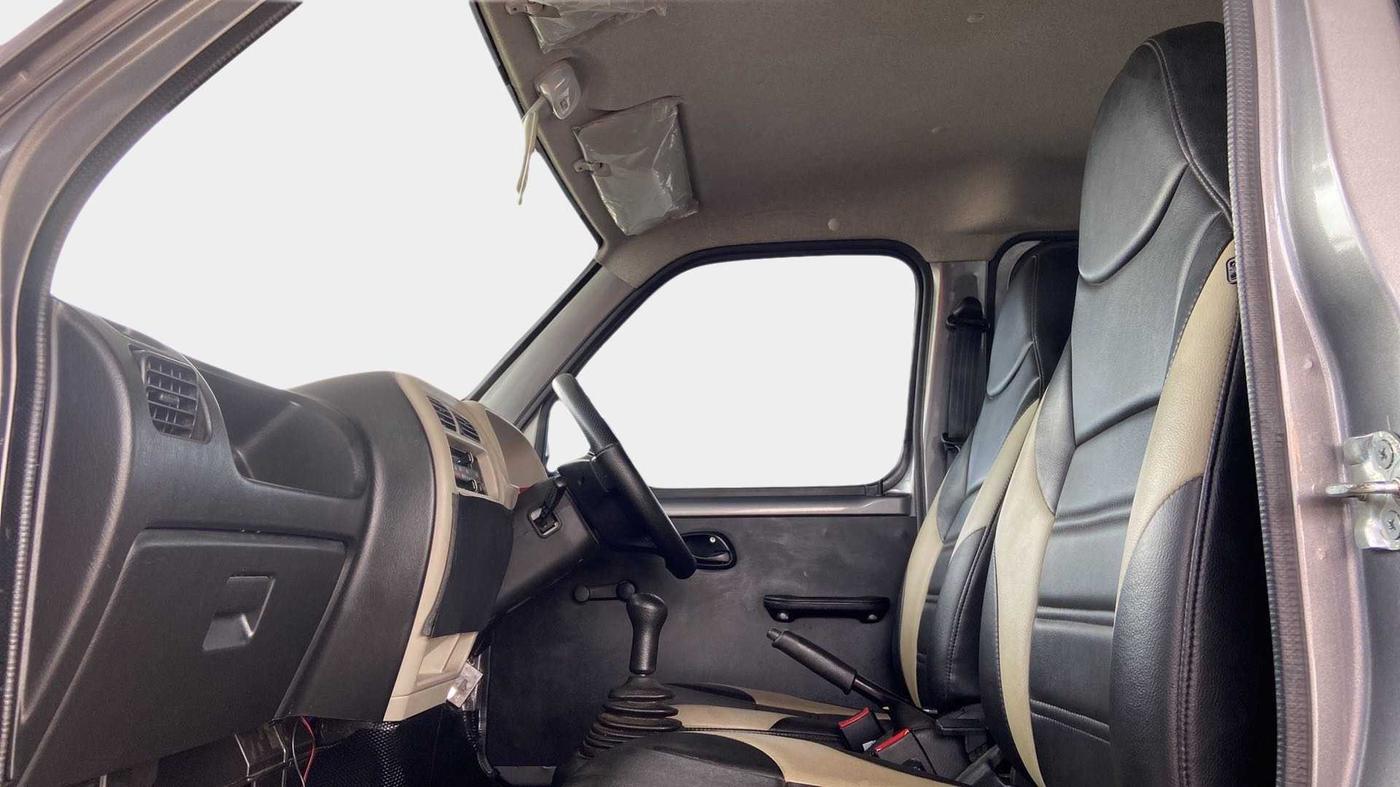 2019 Maruti Eeco 5 STR WITH A/C+HTR, Petrol, Manual, 33,774 km, Right Side Front Door Cabin