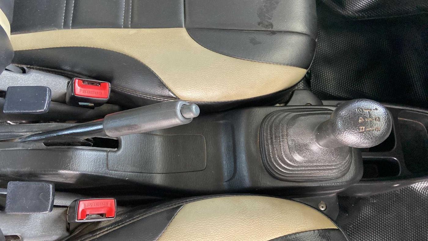 2019 Maruti Eeco 5 STR WITH A/C+HTR, Petrol, Manual, 33,774 km, Gear Lever