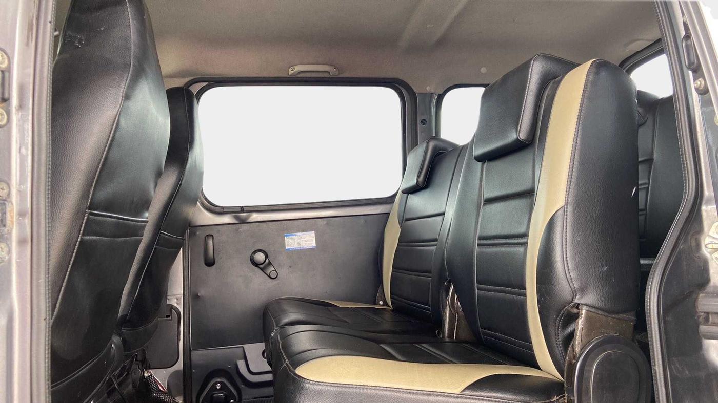 2019 Maruti Eeco 5 STR WITH A/C+HTR, Petrol, Manual, 33,774 km, Right Side Rear Door Cabin