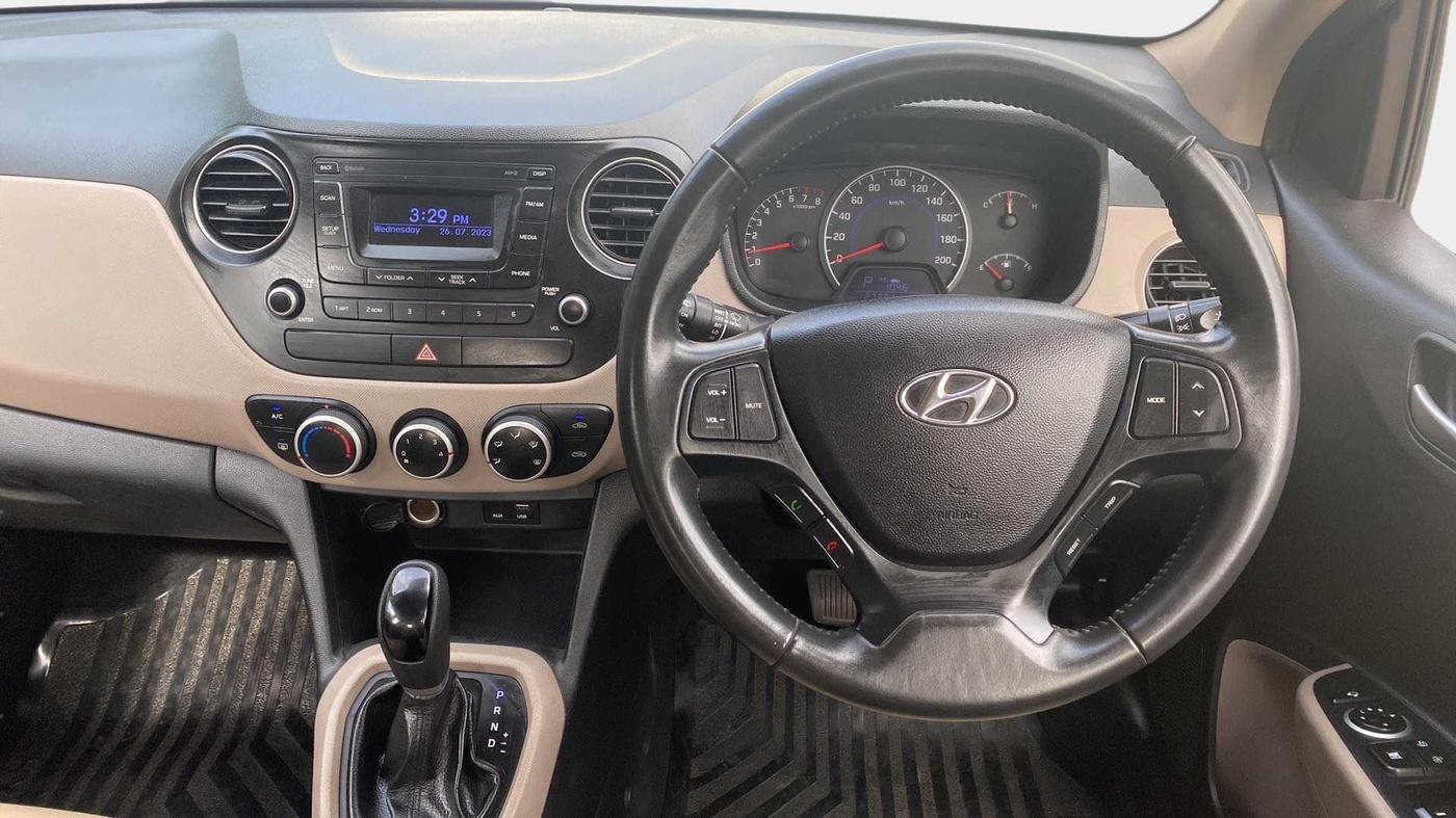 2016 Hyundai Grand i10 ASTA (O) AT 1.2 KAPPA VTVT, Petrol, Automatic, 27,426 km, Steering Wheel Close Up