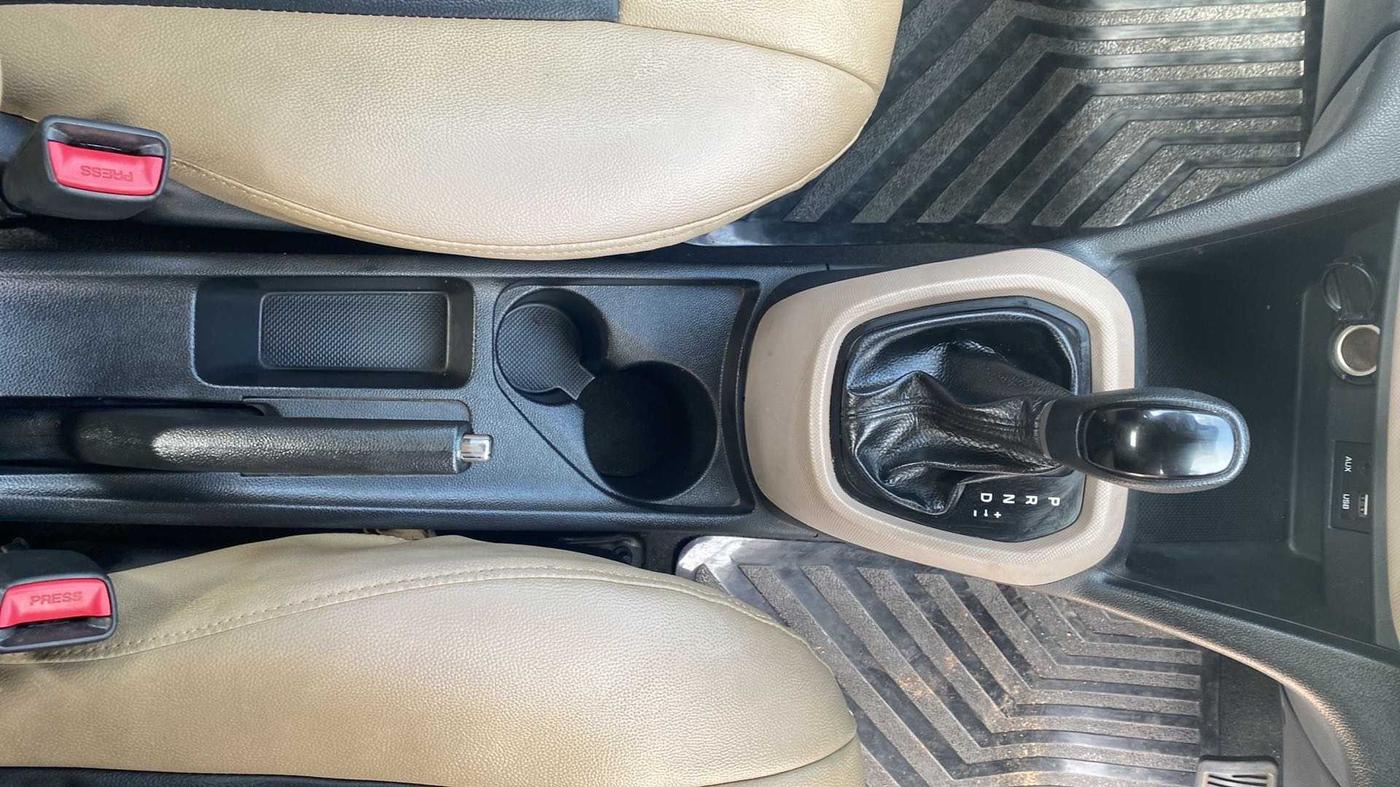 2016 Hyundai Grand i10 ASTA (O) AT 1.2 KAPPA VTVT, Petrol, Automatic, 27,426 km, Gear Lever