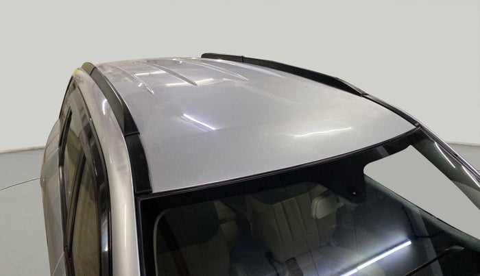 2017 Mahindra XUV500 W6 AT, Diesel, Automatic, 66,595 km, Roof
