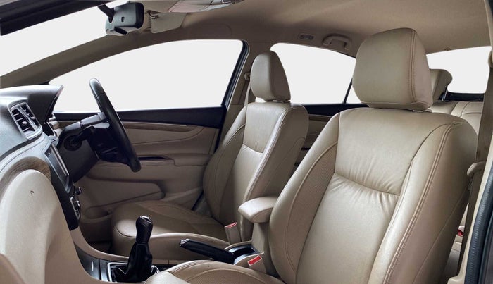 2020 Maruti Ciaz ALPHA 1.5 SHVS PETROL, Petrol, Manual, 40,753 km, Right Side Front Door Cabin