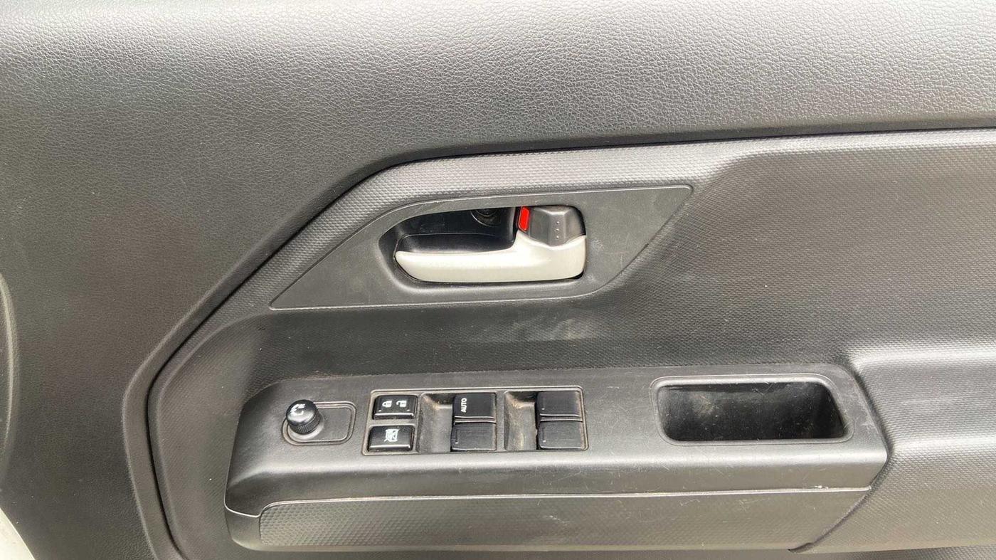 2021 Maruti New Wagon-R VXI (O) 1.2, Petrol, Manual, 21,623 km, Driver Side Door Panels Control