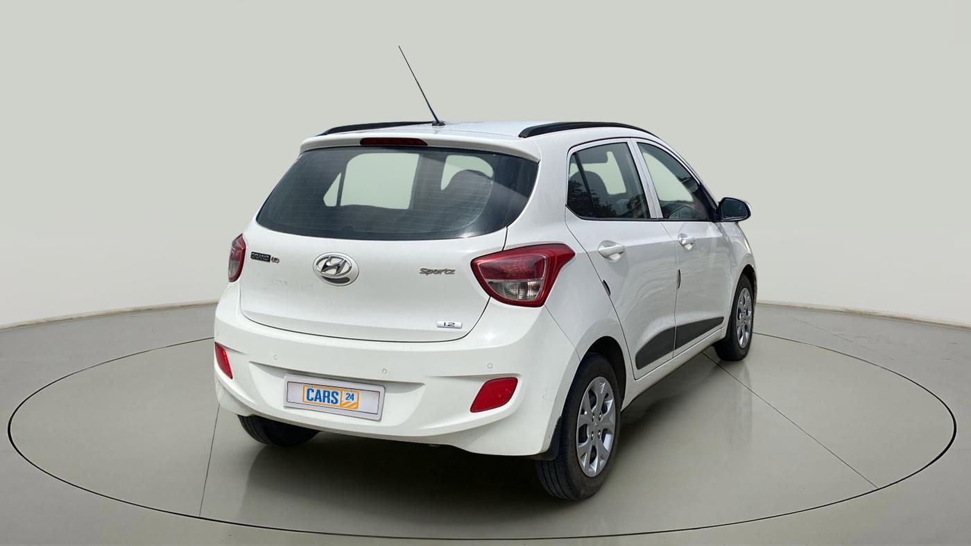 2016 Hyundai Grand i10 SPORTZ 1.2 KAPPA VTVT, Petrol, Manual, 1,04,263 km, Right Back Diagonal