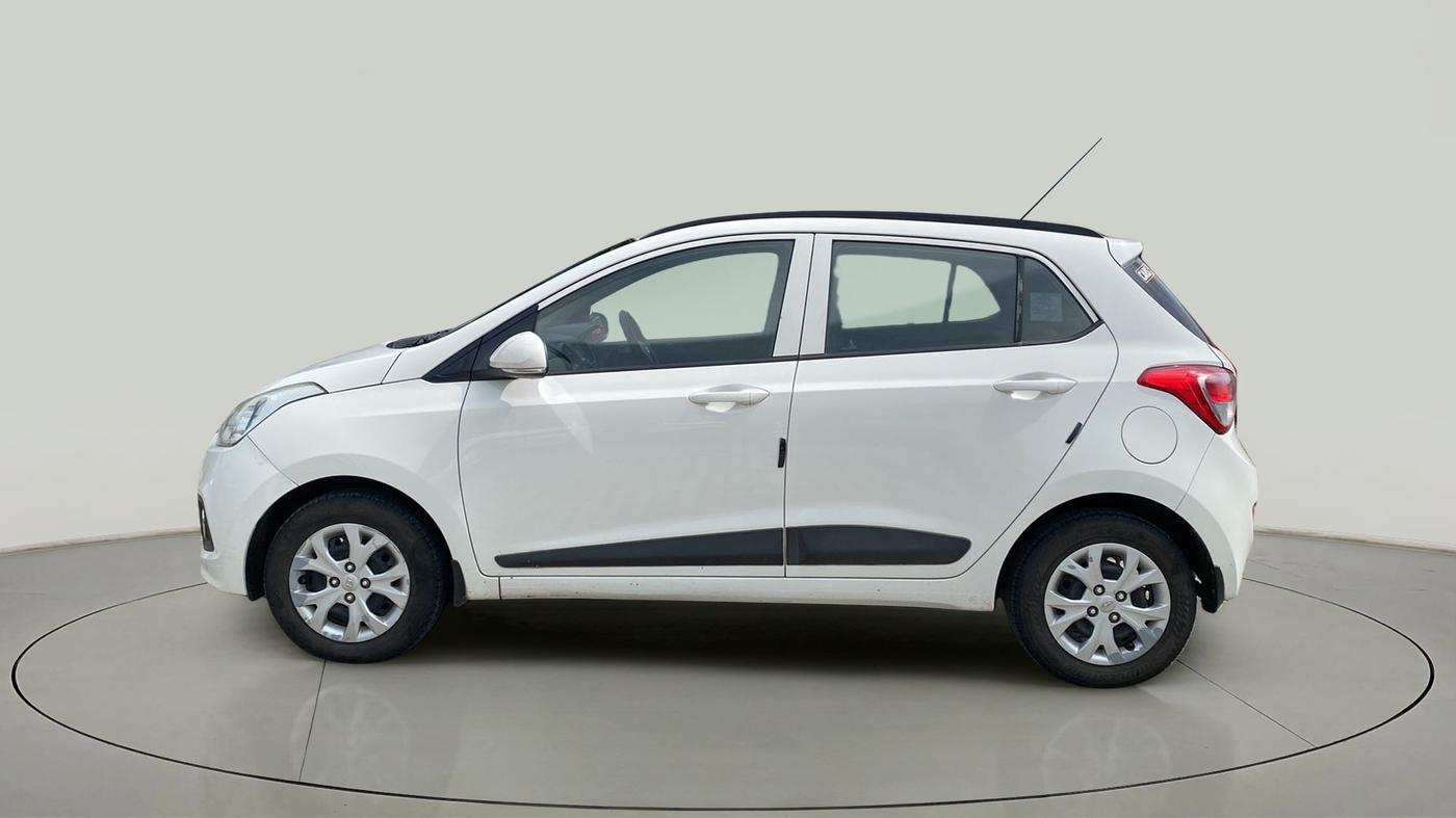2016 Hyundai Grand i10 SPORTZ 1.2 KAPPA VTVT, Petrol, Manual, 1,04,263 km, Left Side