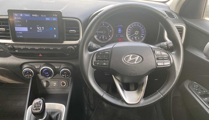 2020 Hyundai VENUE SX (O) 1.5 CRDI, Diesel, Manual, 73,211 km, Steering Wheel Close Up
