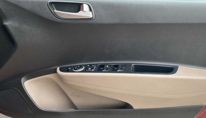 2020 Hyundai VENUE SX (O) 1.5 CRDI, Diesel, Manual, 73,211 km, Driver Side Door Panels Control
