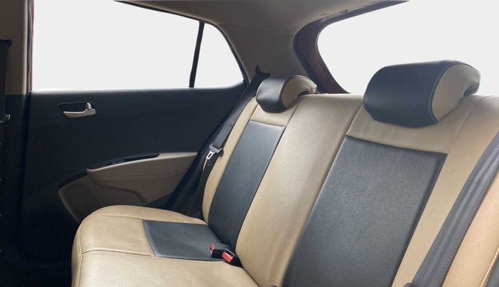 2020 Hyundai VENUE SX (O) 1.5 CRDI, Diesel, Manual, 73,211 km, Right Side Rear Door Cabin