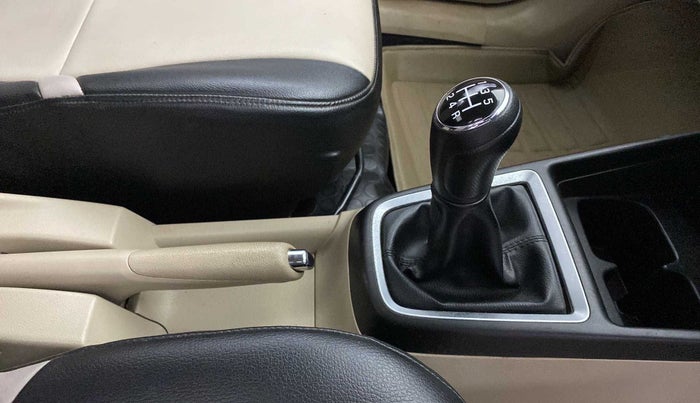 2017 Maruti Dzire VXI, Petrol, Manual, 30,257 km, Gear Lever