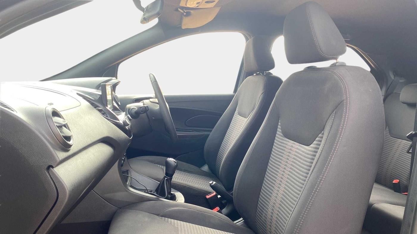 2020 Ford FREESTYLE TITANIUM 1.2 PETROL, Petrol, Manual, 29,049 km, Right Side Front Door Cabin